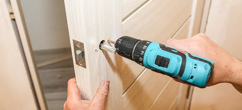 Old Door Knob Repair in Fruit Cove, FL
