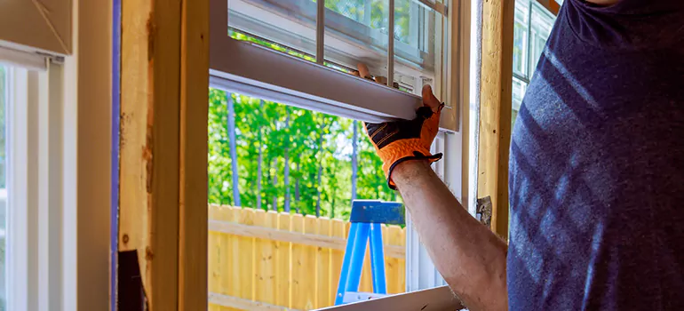 >Bay Window Curtain Rail Track in Fruit Cove, FL
